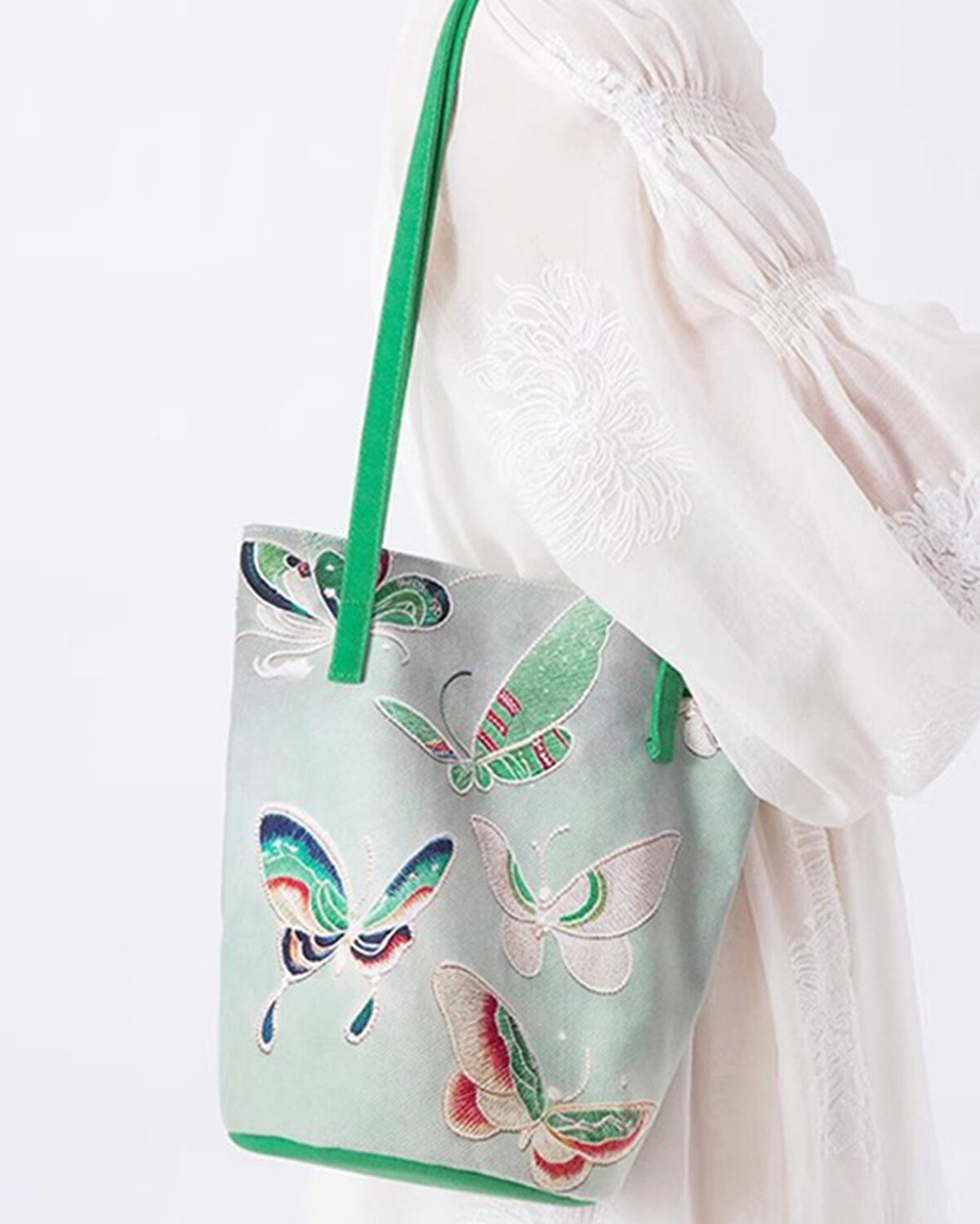 蝶が舞う バケットバッグ 新中式 プリント 大容量 マグネット式 18×29cm 肩掛け レディース DFRW1